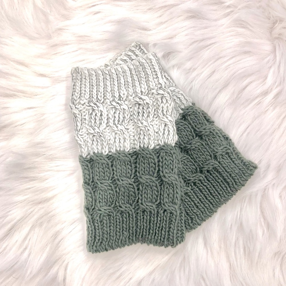 Two-toned Knitted Ankle Warmers